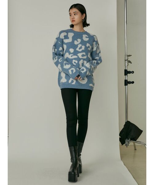 EMODA（エモダ）の「フラッフィーレオパードニット（ニット/セーター・レディース・ベージュ/ブラック/ブルー・FREE）」の7枚目の写真