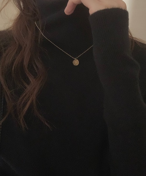 DAY CLOSET（デイ クローゼット）の「レディース モヘア風タートルネックリブニットセーター（ニット/セーター・レディース・ベージュ/ブラック・ONE SIZE）」の4枚目の写真