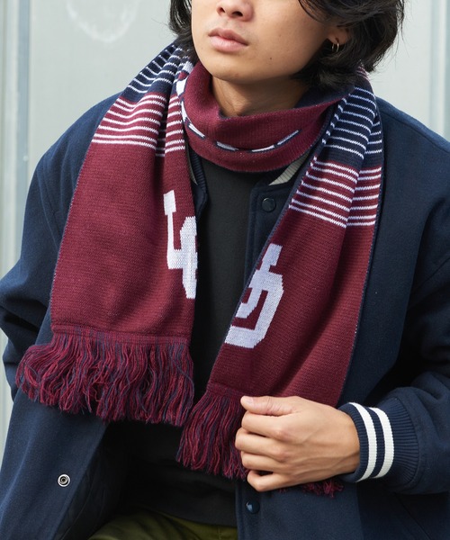 UNIVERSAL OVERALL(ユニバーサルオーバーオール)の「【UNIVERSAL OVERALL】UO ロゴジャカードマフラー ※M1074 YMY(マフラー・メンズ・ネイビー/グリーン/ワイン・FREE)」の15枚目の写真