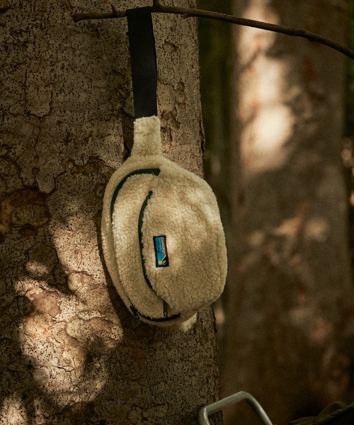 Franklin Climbing（フランクリンクライミング）の「【Franklin Climbing】ボアボディーバッグ（ボディバッグ/ウエストポーチ・メンズ・ベージュ系その他/マスタード/ブラック/オレンジ・ONE SIZE）」の3枚目の写真