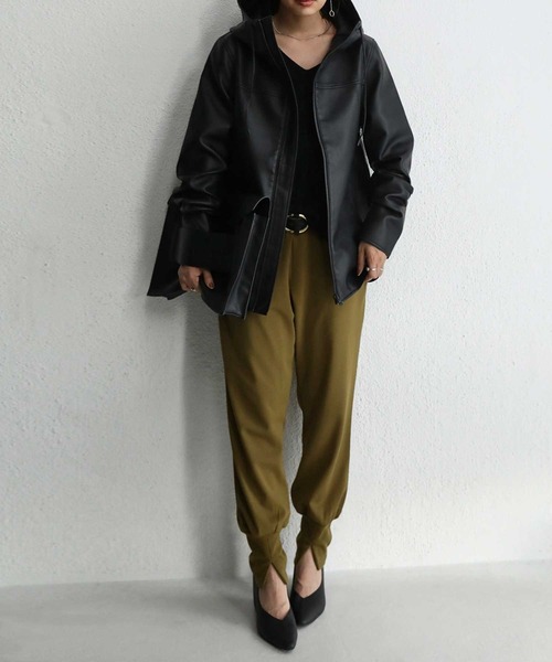 antiqua(アンティカ)の「軽量で丈夫!ラフに着られるヴィ―ガンレザージャケット(ライダースジャケット・レディース・ブラック・M/L)」の17枚目の写真