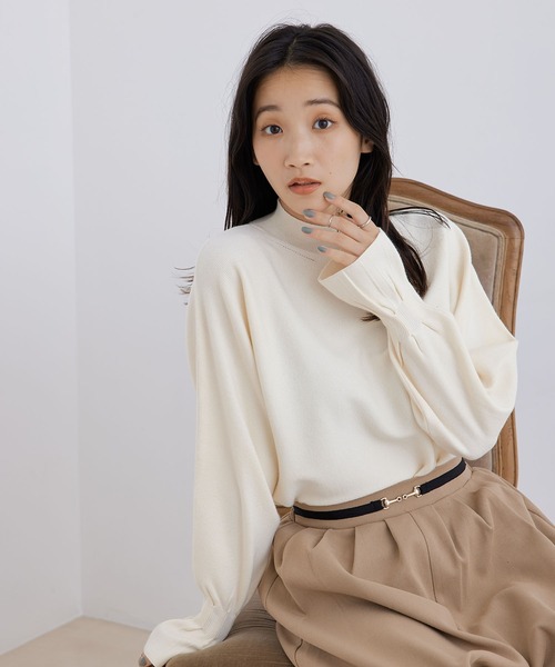 Jayro(ジャイロ)の「袖タックフリルドルマンプルオーバー(ニット/セーター・レディース・チャコールグレー/ブルー/ピンク/ホワイト系その他・M)」の11枚目の写真