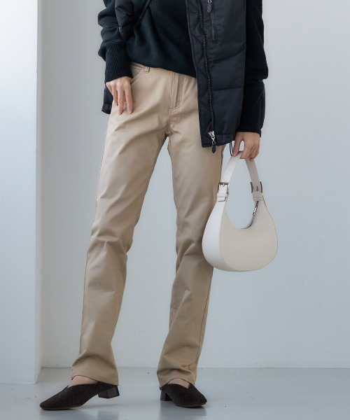 SMILE LAND（スマイルランド）の「大きいサイズ すごのびストレッチツイルストレートパンツ（チノパンツ・レディース・ブラック・76/92/122/98/80/84/73/106/88/96/114）」の7枚目の写真