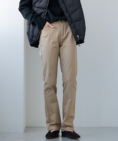 SMILE LAND（スマイルランド）の「大きいサイズ すごのびストレッチツイルストレートパンツ（チノパンツ・レディース・ブラック・76/92/122/98/80/84/73/106/88/96/114）」の5枚目の写真