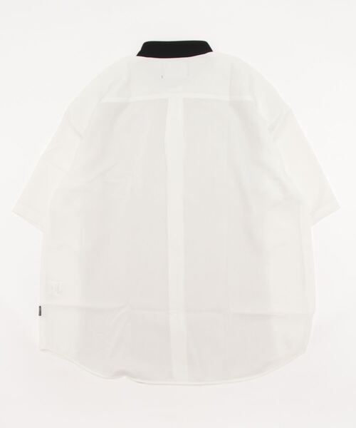 AZIONE(アジオネ)の「AZIONE/アジオネ/プリーツショートスリーブシャツ(シャツ/ブラウス・メンズ・ホワイト・M)」の2枚目の写真