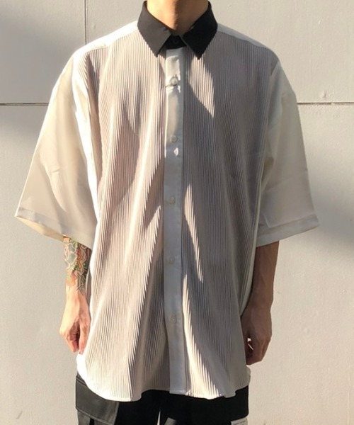 AZIONE(アジオネ)の「AZIONE/アジオネ/プリーツショートスリーブシャツ(シャツ/ブラウス・メンズ・ホワイト・M)」の4枚目の写真