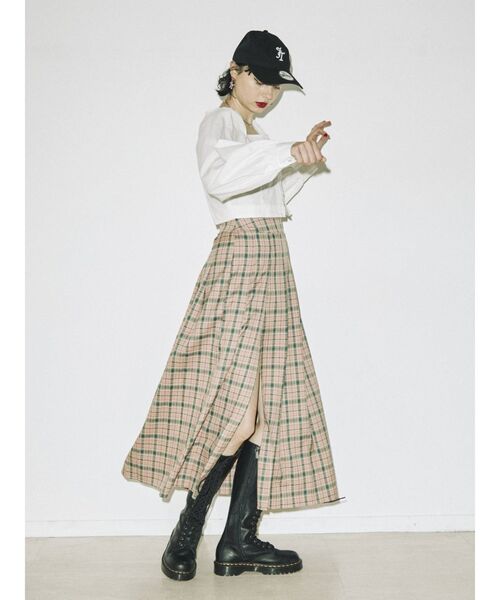 jouetie（ジュエティ）の「プリーツスリットロングスカート（スカート・レディース・ピンク/ブルー/グリーン・MEDIUM）」の5枚目の写真