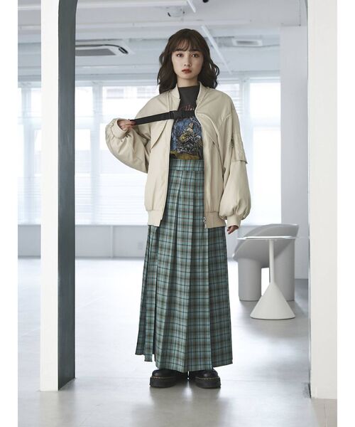 jouetie（ジュエティ）の「プリーツスリットロングスカート（スカート・レディース・ピンク/ブルー/グリーン・MEDIUM）」の19枚目の写真