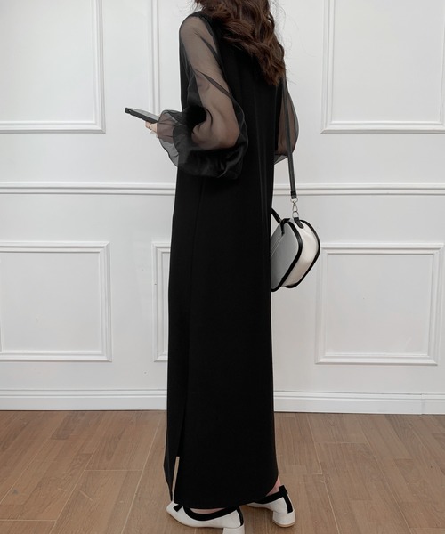 ECLIN（エクラン）の「異素材シアースリーブスキッパネックスリットワンピース（ワンピース・レディース・ベージュ/ブラック/グレー・M/L）」の12枚目の写真