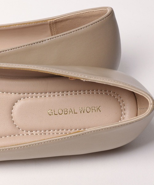 GLOBAL WORK(グローバルワーク)の「らくっションバックルパンプス/177154(パンプス・レディース・ライトベージュ/オフホワイト/ブラック・MEDIUM/LARGE)」の10枚目の写真