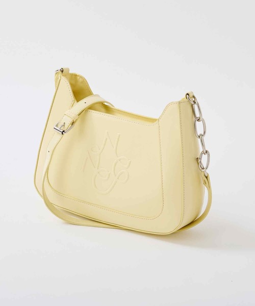 one after another NICE CLAUP（ワンアフターアナザーナイスクラップ）の「NCロゴエンボスホーボーバック　2023SS（ショルダーバッグ・レディース・ブラック/アイボリー/イエロー・FREE）」の3枚目の写真