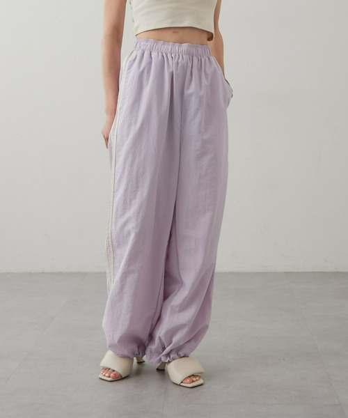 earthy（アーシー）の「【撥水】ナイロンラインパンツ（その他パンツ・レディース・ベージュ/ブラック/ブラウン/パープル/オフホワイト・S/M）」の5枚目の写真