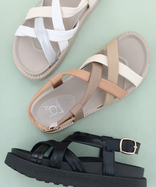 byあしながおじさん（バイアシナガオジサン）の「厚底ストラップサンダル　8490059（サンダル・レディース・ベージュ/ホワイト/ブラック・S/M/L/LL）」の4枚目の写真