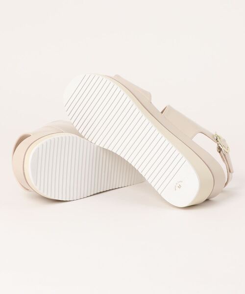 INGNI（イング）の「ラメゴールドライン／プラットフォームサンダル（サンダル・レディース・ブラック/ピンクベージュ/アイボリー・M/L）」の10枚目の写真