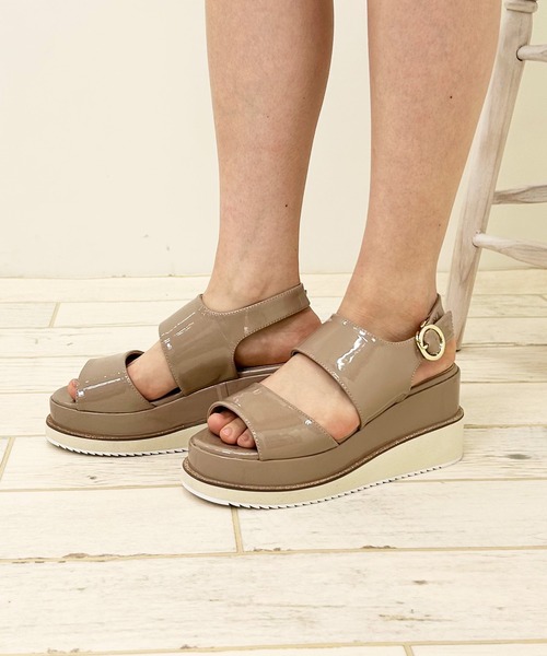 INGNI（イング）の「ラメゴールドライン／プラットフォームサンダル（サンダル・レディース・ブラック/ピンクベージュ/アイボリー・M/L）」の13枚目の写真