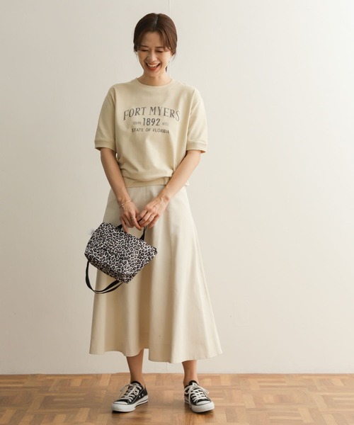URBAN RESEARCH DOORS（アーバンリサーチドアーズ）の「ロゴインレイハーフスリーブプルオーバー（Tシャツ/カットソー・レディース・ライトベージュ/ブラック/モカ・MEDIUM）」の12枚目の写真
