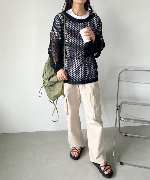 CLEA（クレア）の「メッシュ編みボリューム袖オーバーサイズトップス（Tシャツ/カットソー・レディース・アイボリー/ブラック・FREE）」の18枚目の写真