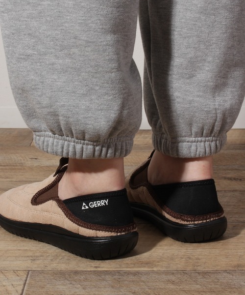 GERRY（ジェリー）の「【GERRY/ジェリー】2way スエードキルト スリッポン モックシューズ Men（スリッポン・メンズ・イエロー/ベージュ/ブラック/カーキ/ライトグレー/グレー・M/L/LL/S）」の9枚目の写真