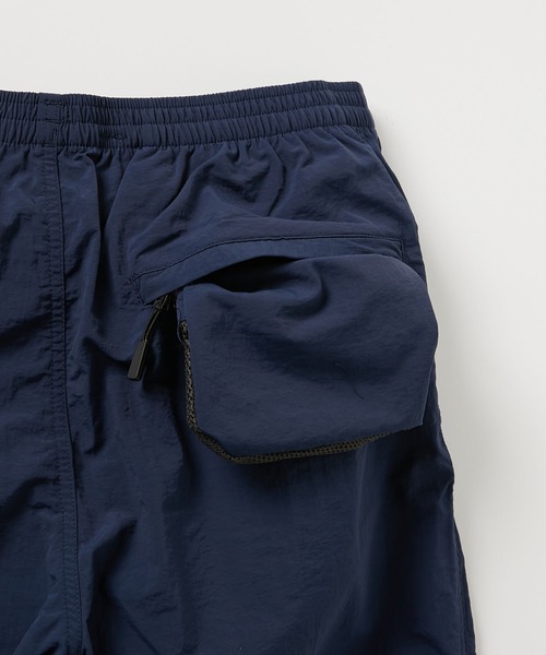 TRUSS（トラス）の「【ユニセックス】＜撥水/パッカブル＞バーサタイル ナイロンタフタ テーパードパンツ（その他パンツ・メンズ・ブラック/グレー/オリーブ/ブルー/カモフラージュ/キャメル・SMALL/MEDIUM/LARGE/X-LARGE）」の7枚目の写真