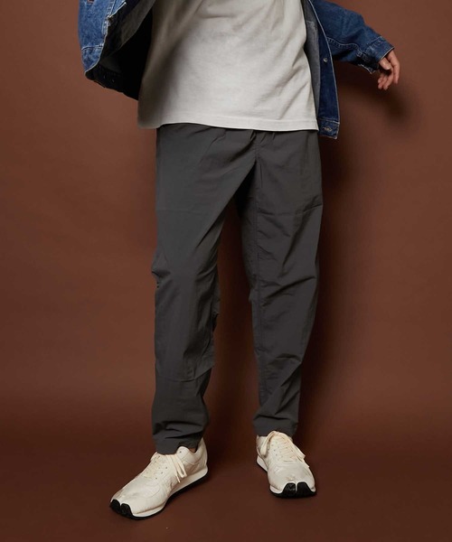 TRUSS（トラス）の「【ユニセックス】＜撥水/パッカブル＞バーサタイル ナイロンタフタ テーパードパンツ（その他パンツ・メンズ・ブラック/グレー/オリーブ/ブルー/カモフラージュ/キャメル・SMALL/MEDIUM/LARGE/X-LARGE）」の19枚目の写真