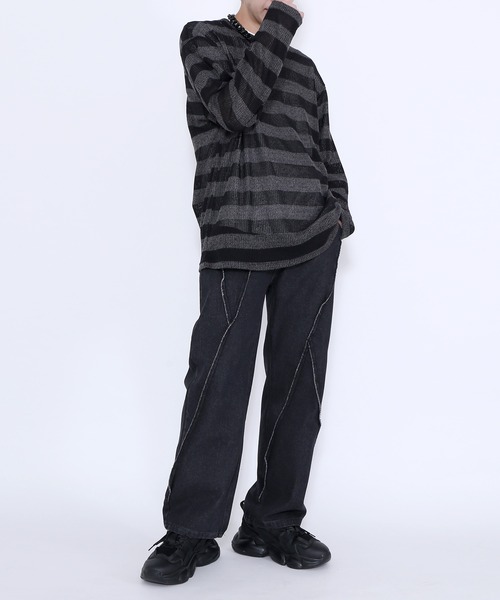 Figments（フィグメンツ）の「オーバーサイズボーダーニット（ニット/セーター・レディース・ブラック/グレー・FREE）」の3枚目の写真