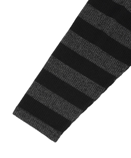 Figments（フィグメンツ）の「オーバーサイズボーダーニット（ニット/セーター・レディース・ブラック/グレー・FREE）」の4枚目の写真