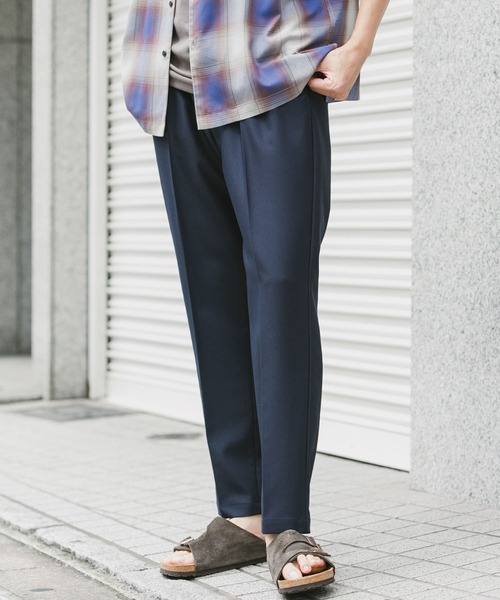 URBAN RESEARCH DOORS(アーバンリサーチドアーズ)の「T/R テーパードトラウザー(その他パンツ・メンズ・ブラック/ネイビー/モカ/グレー・SMALL/MEDIUM/LARGE)」の18枚目の写真