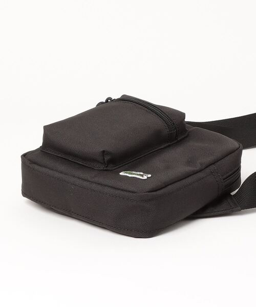 LACOSTE ショルダーバッグ　ブラックネイビー 大人気❗️早い者勝ち‼️ LACOSTE ショルダーバッグ バッグ マヘキ レザーメッセンジャー