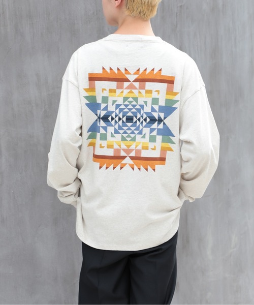 PENDLETON（ペンドルトン）の「【PENDLETON】Unisex Back Print Long Tee 3475-3004（Tシャツ/カットソー・メンズ・ホワイト/オフホワイト/ライトグレー/グレイッシュベージュ/ターコイズブルー/チャコールグレー/ブラック/ダークグリーン・L/S/M）」の21枚目の写真