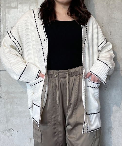 one way(ワンウェイ)の「配色ステッチカーディガン(カーディガン/ボレロ・レディース・ホワイト/グレー/ダークブルー・FREE)」の6枚目の写真