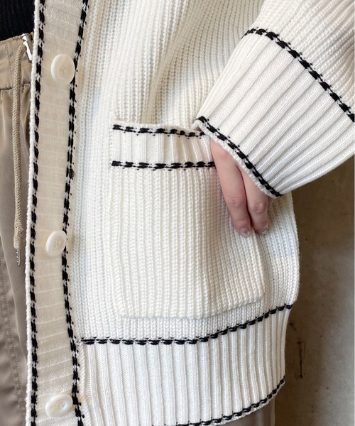 one way(ワンウェイ)の「配色ステッチカーディガン(カーディガン/ボレロ・レディース・ホワイト/グレー/ダークブルー・FREE)」の15枚目の写真