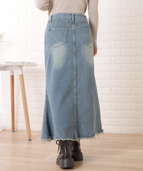 Lace Ladies(レースレディース)の「ハイウエストマーメイドフリンジデニムスカート(スカート・レディース・ブルー・XL/S/M/L)」の4枚目の写真