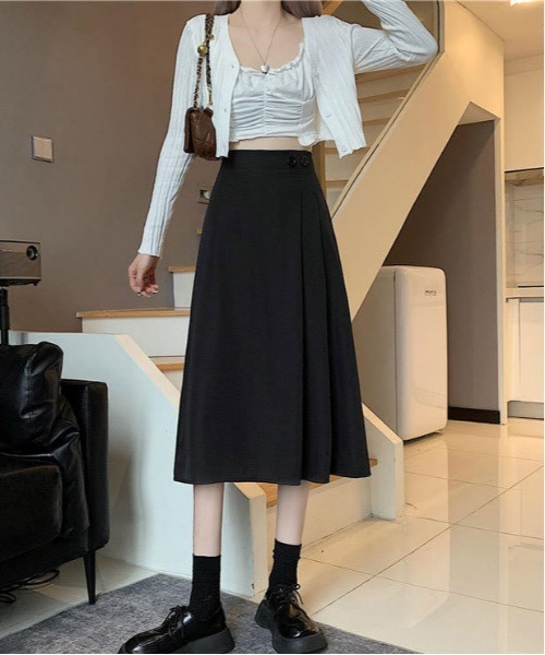 urge:(アージコロン )の「【URGE:】タック スカート ミモレ丈(スカート・レディース・ブラウン/ブラック/アイボリー/カーキ・SMALL/MEDIUM/LARGE)」の2枚目の写真