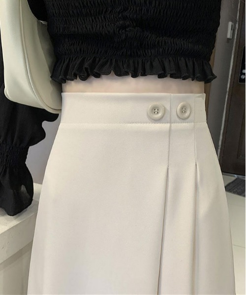 urge:(アージコロン )の「【URGE:】タック スカート ミモレ丈(スカート・レディース・ブラウン/ブラック/アイボリー/カーキ・SMALL/MEDIUM/LARGE)」の6枚目の写真