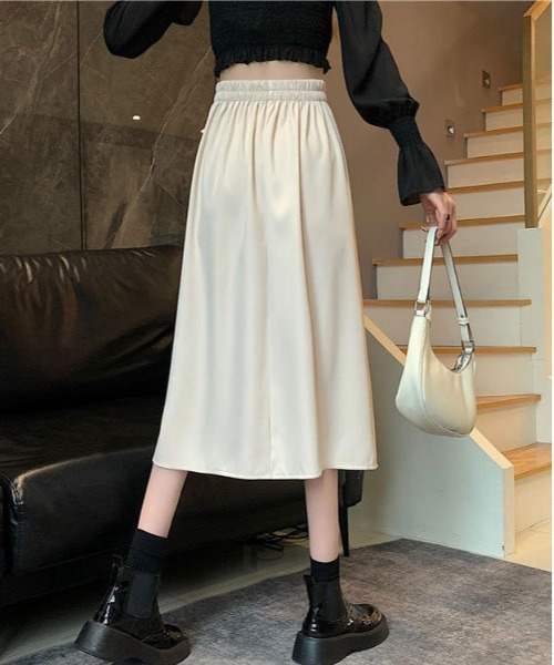 urge:(アージコロン )の「【URGE:】タック スカート ミモレ丈(スカート・レディース・ブラウン/ブラック/アイボリー/カーキ・SMALL/MEDIUM/LARGE)」の7枚目の写真
