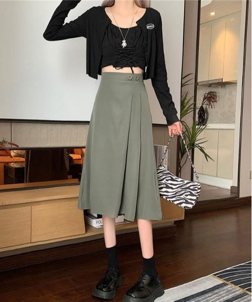 urge:(アージコロン )の「【URGE:】タック スカート ミモレ丈(スカート・レディース・ブラウン/ブラック/アイボリー/カーキ・SMALL/MEDIUM/LARGE)」の14枚目の写真