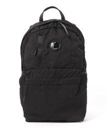 C.P. COMPANY（シーピーカンパニー）の「C.P. COMPANY / NYLON B LENS BACKPACK（バックパック/リュック・メンズ）」