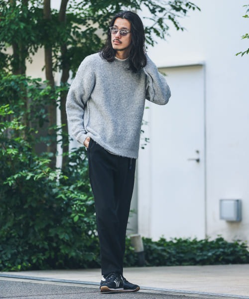 URBAN RESEARCH Sonny Label（アーバンリサーチサニーレーベル）の「ウール混ブークレニットプルオーバー（ニット/セーター・メンズ・ネイビー/グレー/チャコールグレー/グリーン/マスタード・MEDIUM/LARGE）」の9枚目の写真