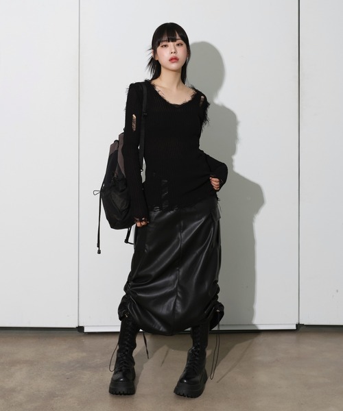 FOLLOWIN(フォロウィン)の「ストレートストリングシャーリングカーゴロングスカート(スカート・レディース・グレー/ブラック/カーキ・SMALL/X-LARGE/MEDIUM/LARGE)」の4枚目の写真