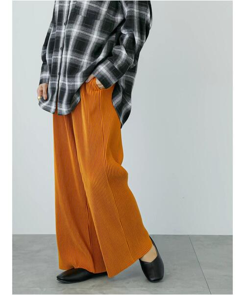 Lugnoncure（ルノンキュール）の「別珍プリーツパンツ（その他パンツ・レディース・オレンジ/ベージュ/ブラック・F）」の10枚目の写真