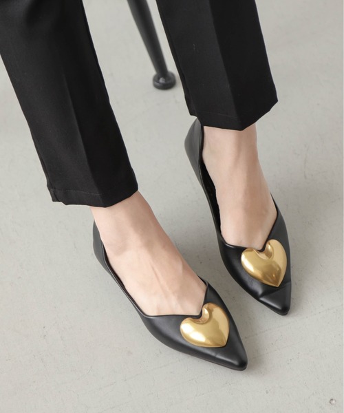 AMELY（エミリー）の「ハートモチーフパンプス（パンプス・レディース・ベージュ/ブラウン/ブラック・36/38/39/37/35）」の8枚目の写真