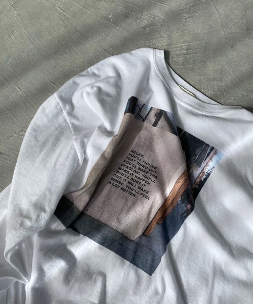 marjour（マージュール）の「PHOTO PRINT TEE（Tシャツ/カットソー・レディース・グレー/オフホワイト・M）」の3枚目の写真
