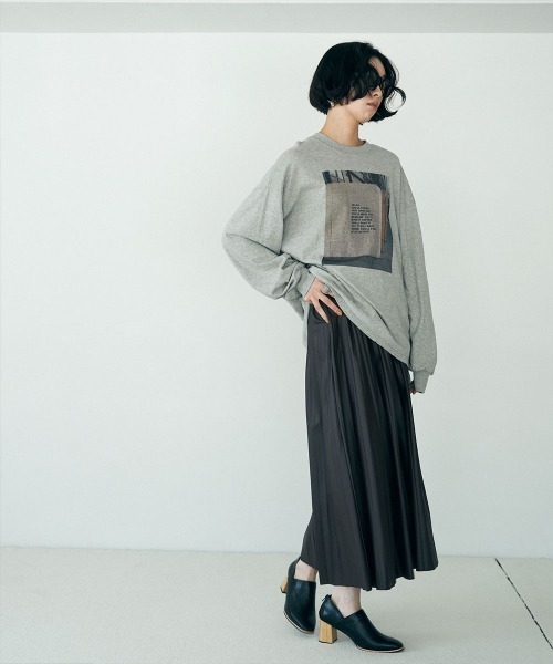 marjour（マージュール）の「PHOTO PRINT TEE（Tシャツ/カットソー・レディース・グレー/オフホワイト・M）」の5枚目の写真