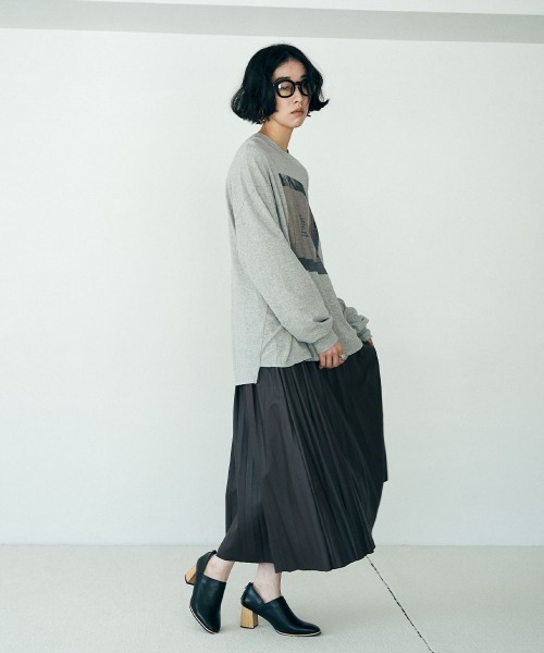 marjour（マージュール）の「PHOTO PRINT TEE（Tシャツ/カットソー・レディース・グレー/オフホワイト・M）」の6枚目の写真