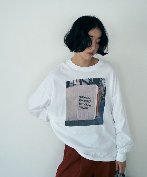 marjour（マージュール）の「PHOTO PRINT TEE（Tシャツ/カットソー・レディース・グレー/オフホワイト・M）」の13枚目の写真