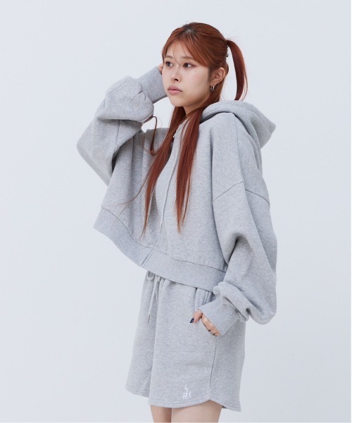 17HR（セブンティーンアワーズ）の「ショートジップパーカー（パーカー・レディース・ブラック/グレー・FREE）」の18枚目の写真