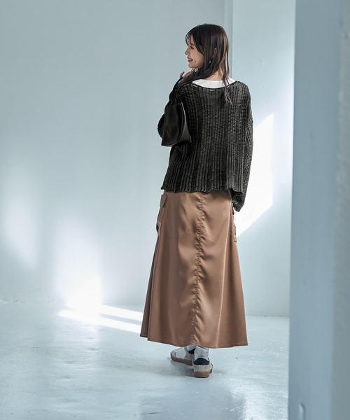 STYLE DELI(スタイルデリ)の「サイドポケットサテンロングスカート(スカート・レディース・グレー/ベージュ系その他・01/02)」の14枚目の写真