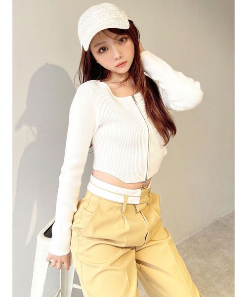 RESEXXY(リゼクシー)の「ダブルウエストストレートパンツ(その他パンツ・レディース・チャコールグレー/イエロー/ベージュ・SMALL/MEDIUM)」の5枚目の写真