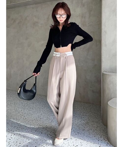 RESEXXY(リゼクシー)の「ダブルウエストストレートパンツ(その他パンツ・レディース・チャコールグレー/イエロー/ベージュ・SMALL/MEDIUM)」の11枚目の写真