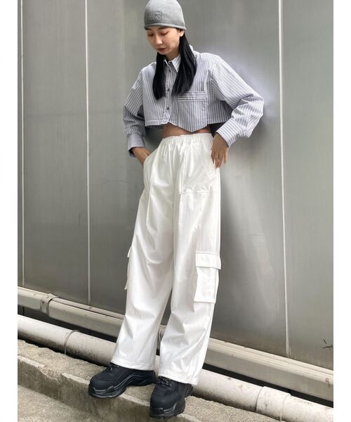 EMODA（エモダ）の「2WAYオーバーシャツ（シャツ/ブラウス・レディース・ベージュ/ホワイト/グレー/ブルー・FREE）」の17枚目の写真